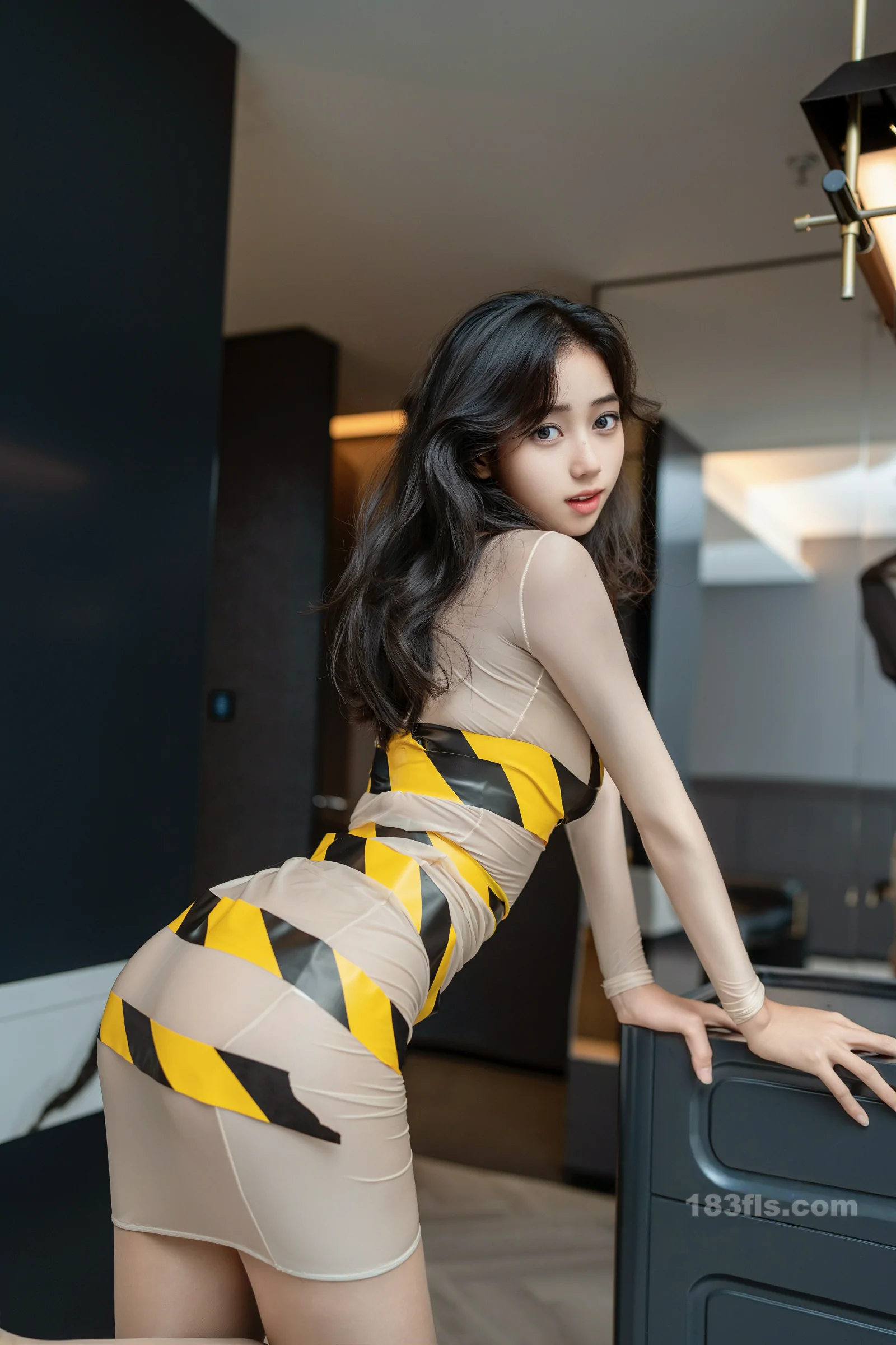 xiuren秀人网福利时安安比大尺度内购无码流出胶带